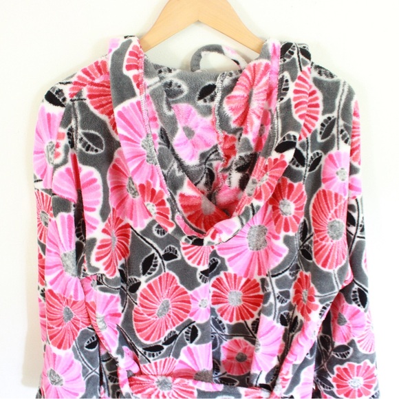 Vera Bradley Cherry Blossoms Fleece Robe - Picture 8 of 10